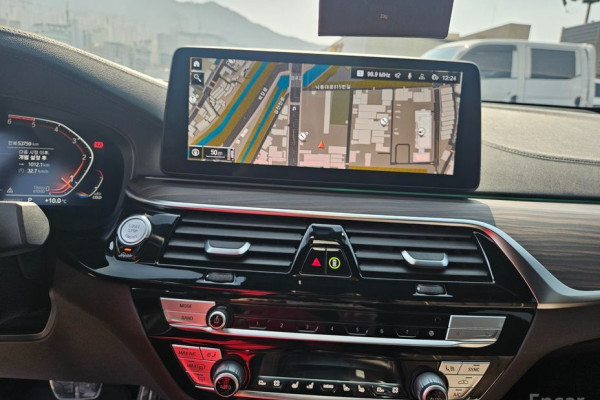 2021 BMW 6 серии с пробегом 53 759 км