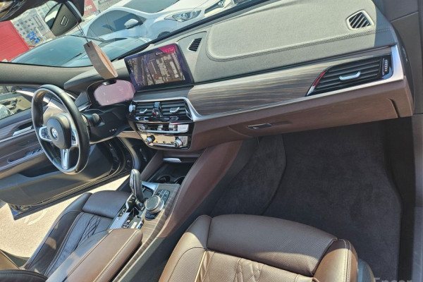 2021 BMW 6 серии с пробегом 53 759 км
