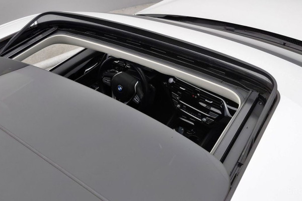 2020 BMW 6 серии с пробегом 68 784 км