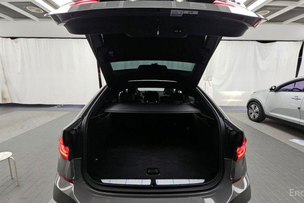 2022 BMW 6 серии с пробегом 52 653 км