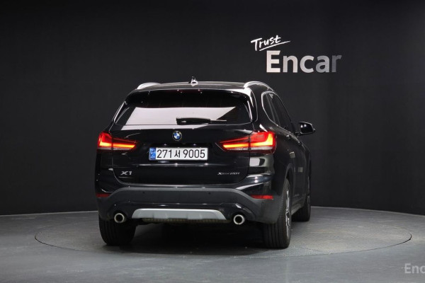 2021 BMW X1 с пробегом 68 077 км