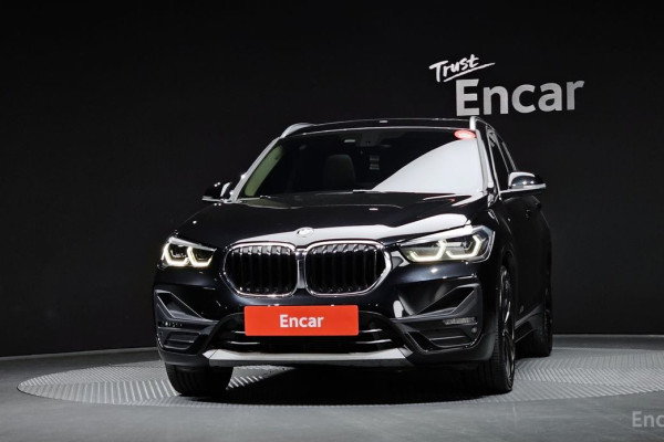 2020 BMW X1 с пробегом 67 900 км