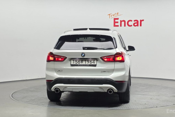 2022 BMW X1 с пробегом 75 222 км