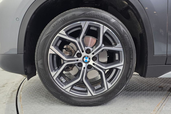 2021 BMW X1 с пробегом 113 475 км