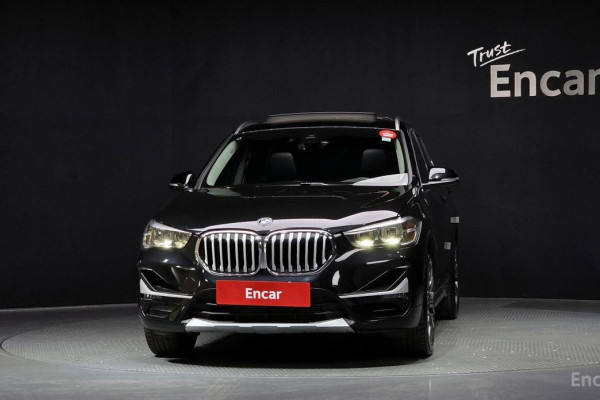 2022 BMW X1 с пробегом 59 595 км