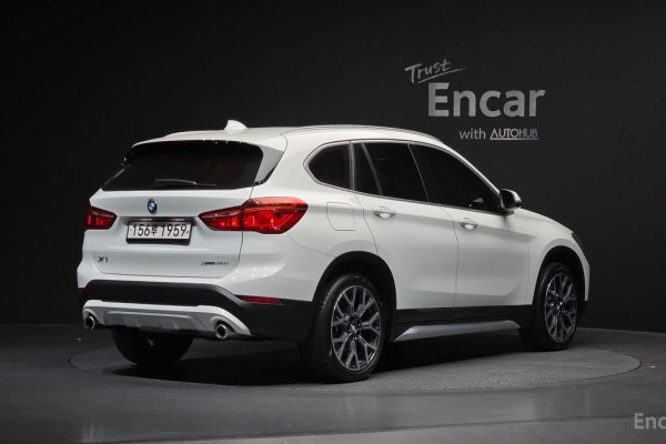 2022 BMW X1 с пробегом 61 492 км