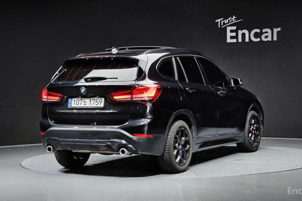 2021 BMW X1 с пробегом 47 195 км