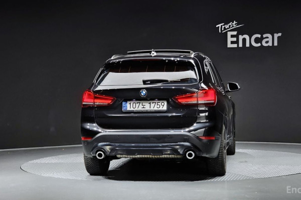 2021 BMW X1 с пробегом 47 195 км