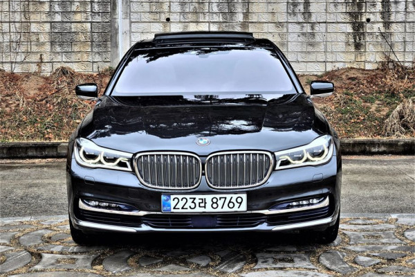 2016 BMW 7 серии с пробегом 123 900 км