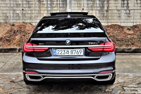 2016 BMW 7 серии с пробегом 123 900 км