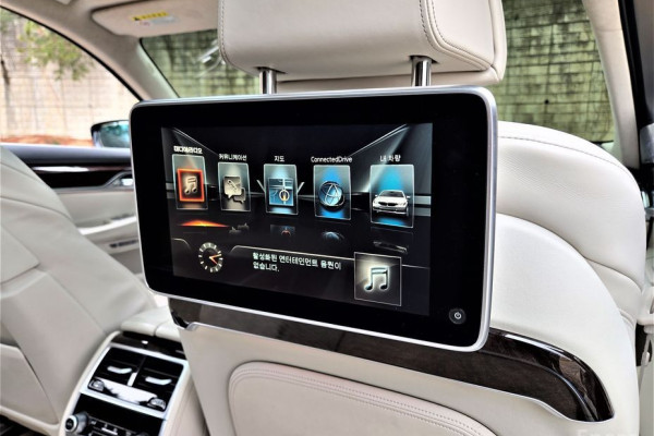 2016 BMW 7 серии с пробегом 123 900 км