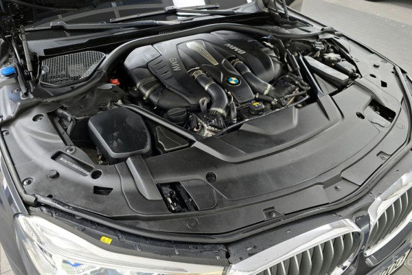 2016 BMW 7 серии с пробегом 129 453 км