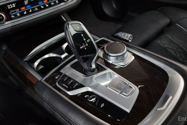 2016 BMW 7 серии с пробегом 106 410 км