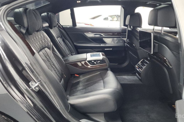 2016 BMW 7 серии с пробегом 106 410 км