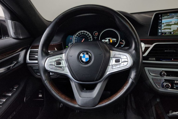 2016 BMW 7 серии с пробегом 106 410 км
