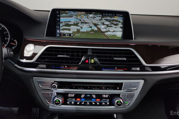 2016 BMW 7 серии с пробегом 106 410 км