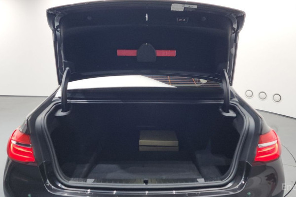 2016 BMW 7 серии с пробегом 106 410 км