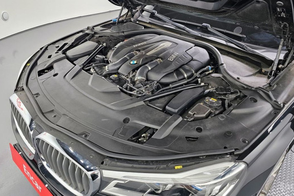 2016 BMW 7 серии с пробегом 108 576 км