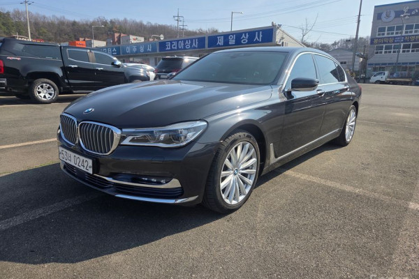 2016 BMW 7 серии с пробегом 136 088 км