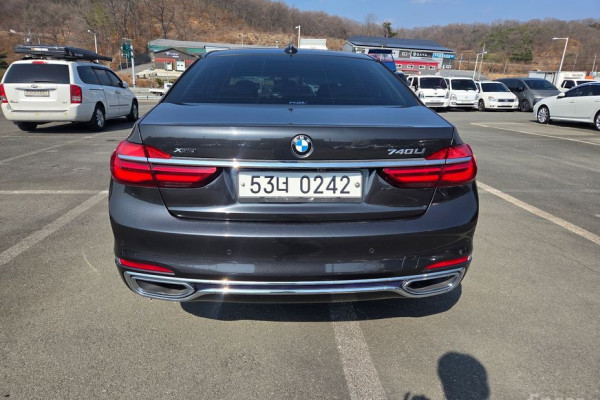 2016 BMW 7 серии с пробегом 136 088 км