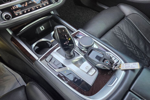 2016 BMW 7 серии с пробегом 136 088 км
