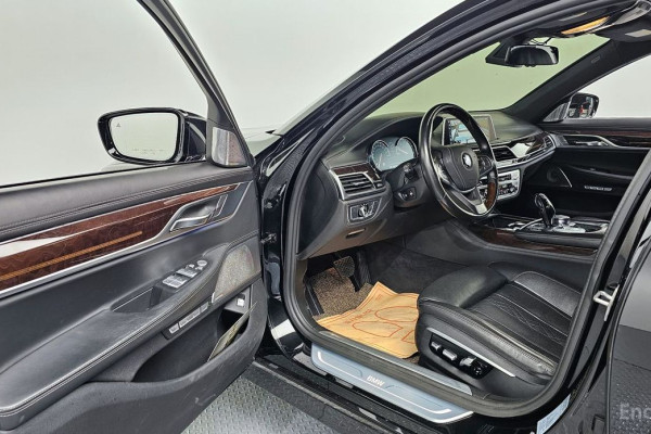 2016 BMW 7 серии с пробегом 108 576 км