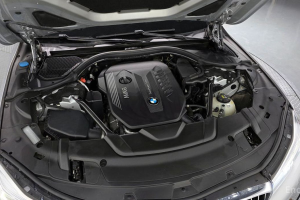 2016 BMW 7 серии с пробегом 123 608 км