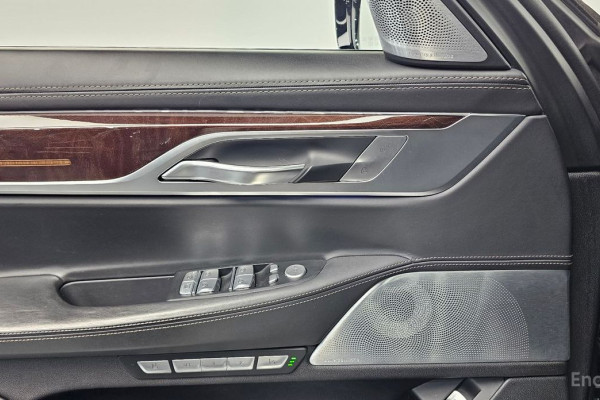 2016 BMW 7 серии с пробегом 108 576 км