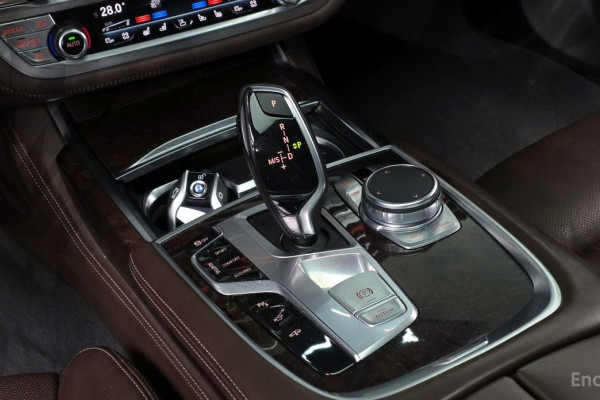 2016 BMW 7 серии с пробегом 123 608 км