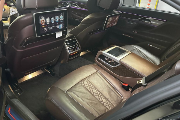 2016 BMW 7 серии с пробегом 131 795 км