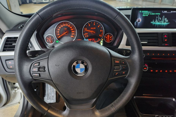 2013 BMW 3 серии с пробегом 117 588 км