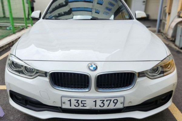 2017 BMW 3 серии с пробегом 141 500 км