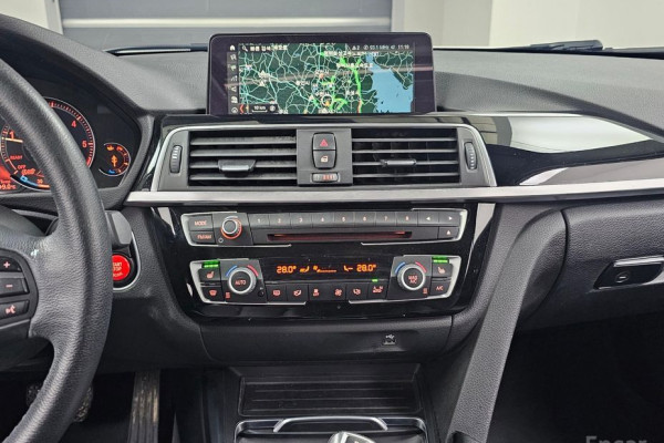 2018 BMW 3 серии с пробегом 120 478 км