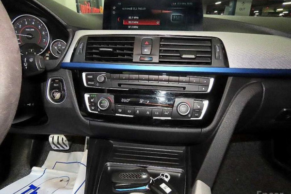 2017 BMW 3 серии с пробегом 111 261 км