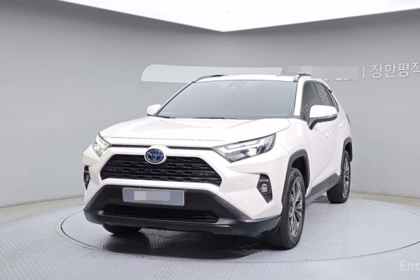 2022 Toyota RAV4 с пробегом 37 191 км