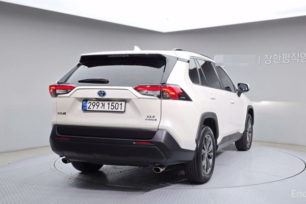 2022 Toyota RAV4 с пробегом 37 191 км