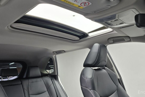 2022 Toyota RAV4 с пробегом 37 191 км