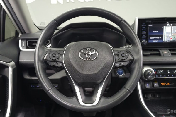 2022 Toyota RAV4 с пробегом 37 191 км