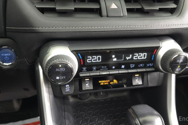 2022 Toyota RAV4 с пробегом 37 191 км