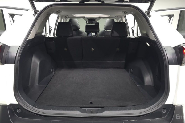 2022 Toyota RAV4 с пробегом 37 191 км