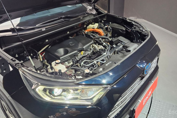 2020 Toyota RAV4 с пробегом 90 922 км