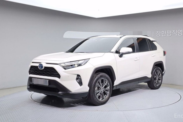 2022 Toyota RAV4 с пробегом 37 191 км