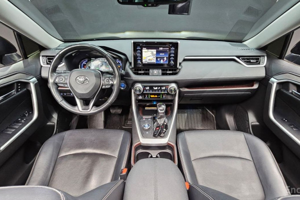 2020 Toyota RAV4 с пробегом 90 922 км