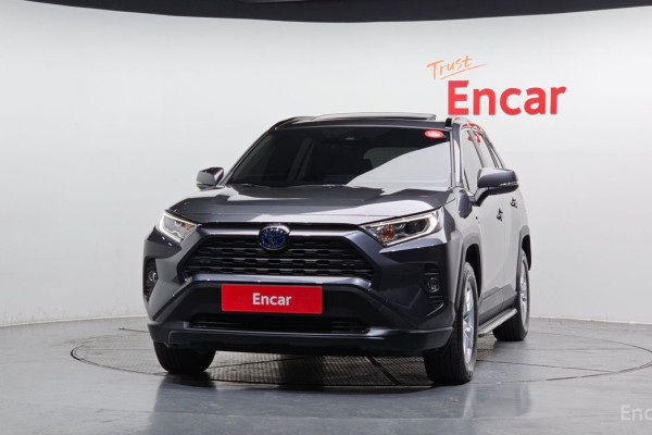 2020 Toyota RAV4 с пробегом 57 933 км