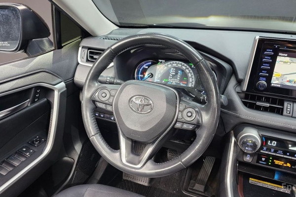 2020 Toyota RAV4 с пробегом 90 922 км