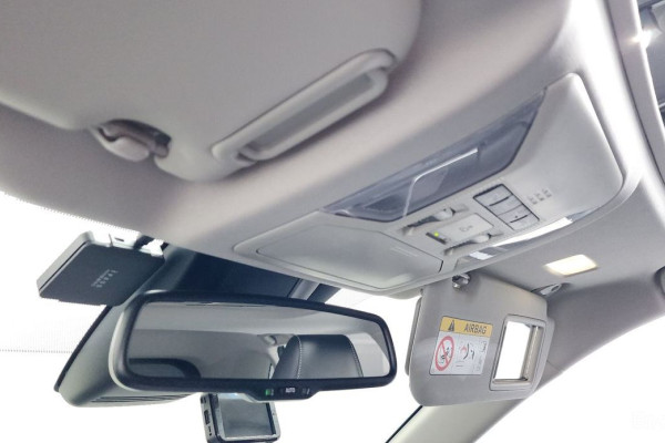 2023 Toyota RAV4 с пробегом 28 134 км