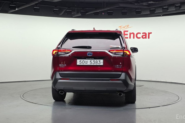 2019 Toyota RAV4 с пробегом 40 356 км