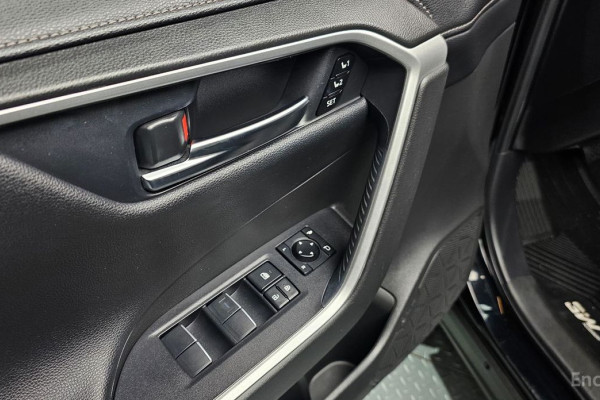 2020 Toyota RAV4 с пробегом 90 922 км