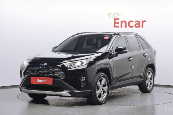 2020 Toyota RAV4 с пробегом 90 922 км