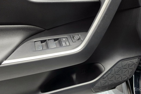 2023 Toyota RAV4 с пробегом 31 351 км